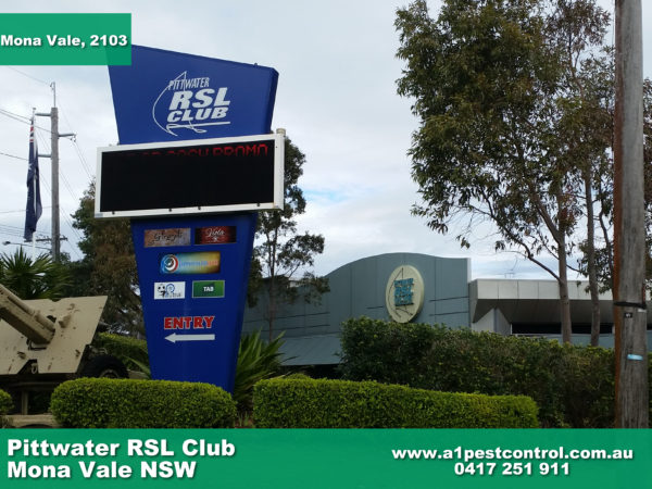 Picture of the Pittwater RSL taken from the adjacent street.