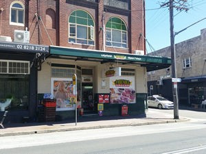 Shops located on Catherine Street in Lilyfeild