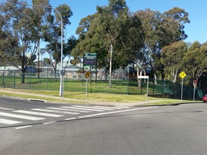 Quakeres Hill East Public School