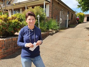 Lindsay a Happy Pest Control Client