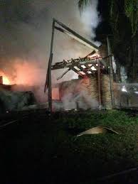 Bolwarra Heights fire destroys house
