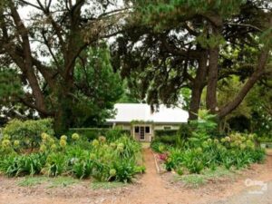 88 Hillsborough Road, Hillsborough