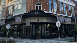 Williamtown Luxury and 5 Star Hotels and Resorts