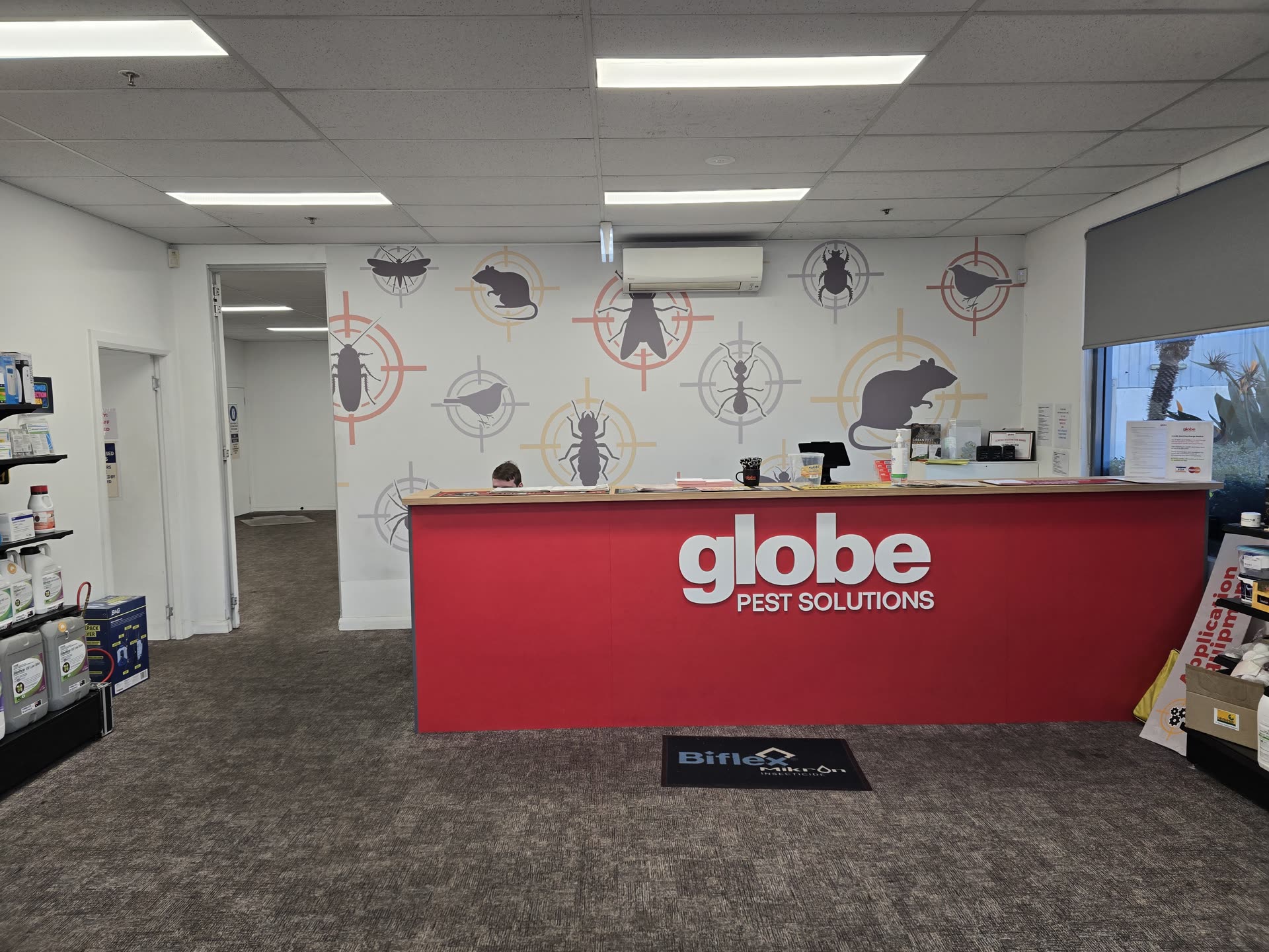 Reception counter at Globe Pest Solutions